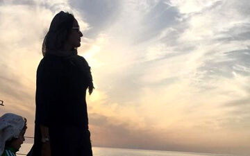 «مهناز افشار» و دخترش لب دریا + عکس