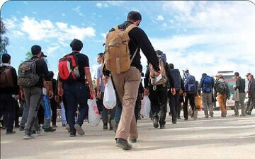  اعمال پرفضیلتی که روز اربعین باید انجام میدادید/ نحوه خواندن زیارت اربعین از دور و نزدیک