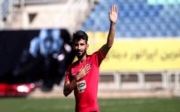 پیام ستاره خارجی به سرخ‌دلان پس از امضاء قرارداد با پرسپولیس + عکس