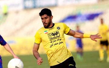 مدافع سپاهان؛ سومین خرید پرسپولیس