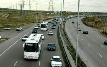 افزایش ۳۰ درصدی تردد وسایل نقلیه سبک در محورهای مواصلاتی استان کرمانشاه