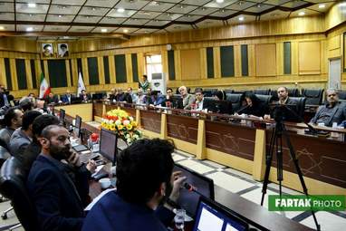نشست اولین کارگروه ثبت طبیعی منطقه اورمانات با حضور استاندار 