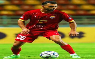 مدافع راست فولاد با درخواست حمید مطهری ماندگار شد