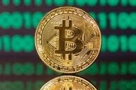  قیمت تتر ۱۸۱ هزار تومان رسید | بیت‌کوین در کف کانال ۶۱ هزار دلار | تحلیل ۱۰ رمزارز مهم بازار کریپتو 