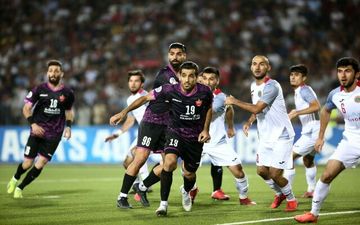 بررسی دلایل خوب بازی نکردن پرسپولیس؛ از جدایی ستاره‌ها تا چمن مصنوعی
