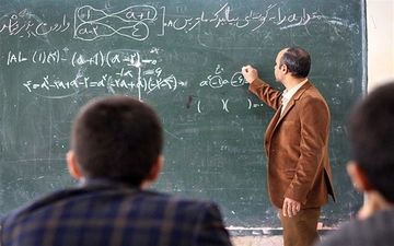  خدشه بر منزلت معلمی چرا و چگونه