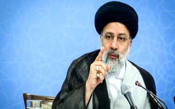 بی مسؤولیتی در مقابل رشوه گرفتن در ادارات کم کاری است