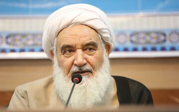 
با ساختار شکنان برخورد قانونی شود