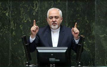 ظریف: ایران آمادگی هرگونه اقدام متناسب با تصمیمات آمریکا درباره برجام را دارد