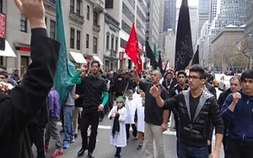 حرکت دسته عزاداران حسینی در خیابان‌های نیویورک+فیلم