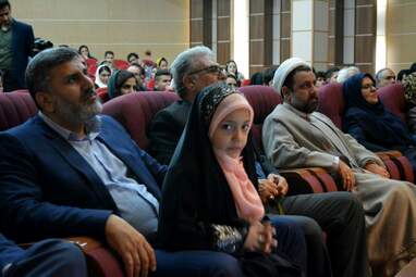 اجرا نقالی داستان کیومرث و هوشنگ از شاهنامه، مدح پیامبر، دیپاجه گروه شاهنامه‌خوانی همایون، نقل سیاوش همرا با اجرای موسیقایی توسط هنرمندان آکادمی موسیقی خونیای دانوش