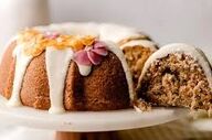 این دسر فوق العاده س| طرز تهیه کیک هویج با عسل طبیعی!