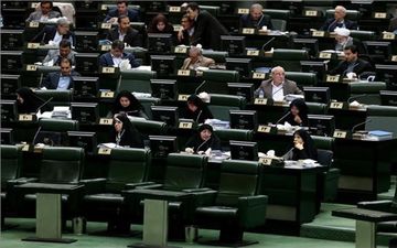 ساماندهی بازار خودرو در دستورکار نمایندگان