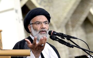  نماینده ولی فقیه در استان خوزستان: روز جهانی قدس با فروش این سرزمین الهی به صهیونیست هامقارن شده است