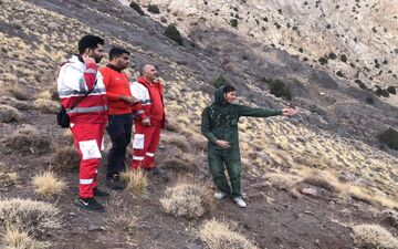 نجات مرد مفقودی در کوهستان سرخه پس از شش ساعت عملیات نفس‌گیر