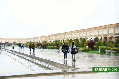 میدان نقش جهان اصفهان- باران