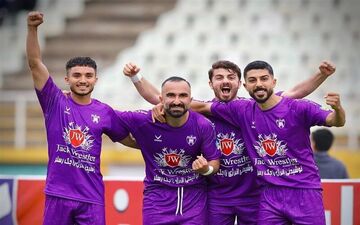 هوادار به بقا امیدوار شد 