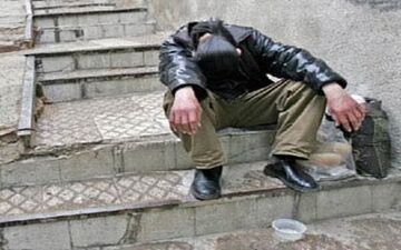 ذخایر نفتی، گازی و آب و خاک مناسب در  استان ایلام ، هیچ دستاوردی را برای جوانان بیکار به همراه نداشت!