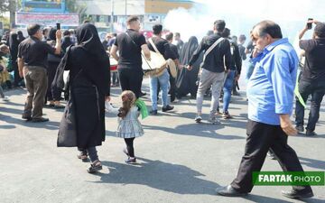 تردد روزانه ۲۰۰۰ زائر از مرز خسروی