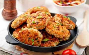 کوکوی مرغ زعفرانی؛ یک غذای خوشمزه و مجلسی با عطر بی‌نظیر!