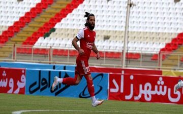 بازگشت عباس‌زاده به نساجی؛ مهاجم محبوب مازنی‌ها دوباره در لیگ یک