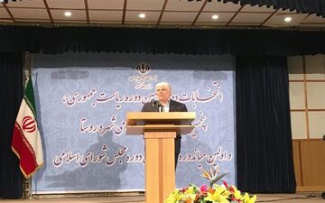 انصرافم به نفع روحانی زود است 