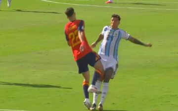 آرژانتین 10 نفره شد، اخراج انزو فرناندز در مقابل اسپانیا + ویدئو
