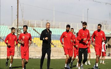 پرسپولیسی‌ها با جیب خالی در دربی/ خبری از افزایش روحیه نیست!