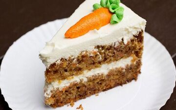 طرز تهیه کیک هویج و گردو| این کیک رو حتما امتحان کنید!
