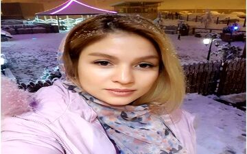 سلفی بهناز شفیعی؛ دختر موتور سوار ایرانی در هوای برفی (عکس)
