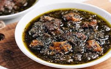 خورش اسفناج با گوشت خیلی فوق العاده س!