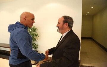 منصوریان برنده بازی خارج از مستطیل سبز