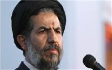 امام جمعه موقت تهران:  باید شعار برآمده از ایمان باشد که عمل را تا پایان برساند 