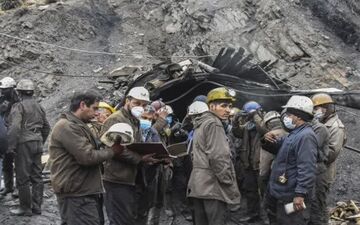 پیگیری حادثه معدن طبس در اولویت رئیس‌جمهور است

