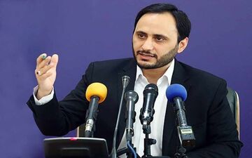شعار توهین آمیز دانشجویان دانشگاه خواجه نصیرالدین طوسی خطاب به سخنگوی دولت؛ برو گم شو ! + فیلم