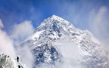 ارتفاع جدید اورست بزودی اعلام می شود