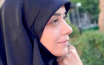 خاطره متفاوت الهام چرخنده از دیدار با رهبر انقلاب؛ هدیه‌ای که بعداً با پاسخی زیبا همراه شد