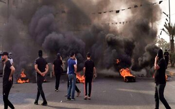 
فوری؛ این سفارتخانه به آتش کشیده شد