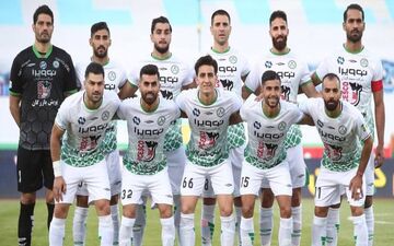ذوب‌آهن برای بازی با پرسپولیس آماده می‌شود
