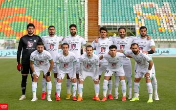 رونمایی از ترکیب ذوب‌آهن برابر تراکتور

