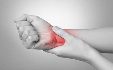 خواب رفتگی مچ دست دارید؟ پس این مطلب را حتما بخوانید!