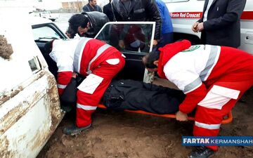 برخورد وانت پیکان با وانت نیسان 3 مصدوم بر جای گذاشت