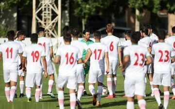 کمک ۲۰۰ میلیون تومانی کمیته ملی المپیک به فدراسیون فوتبال