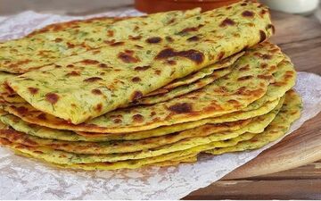 نان سیب زمینی تُرد و خوشمزه در 30 دقیقه: با این ویدئو یاد بگیرید!