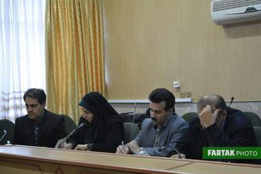 نشست اداری فرماندار کرمانشاه در پایان سال 