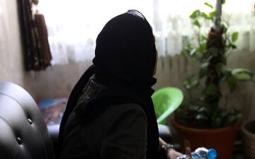 همسرخیانتکارم با مربی موسیقی دخترم رابطه داشت/  وارد خانه که شدم با صحنه بسیار بدی مواجه شدم و... 