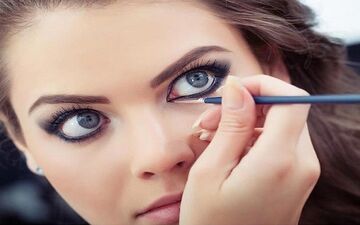 ترفندهای آرایشی برای داشتن چشمانی درشت تر