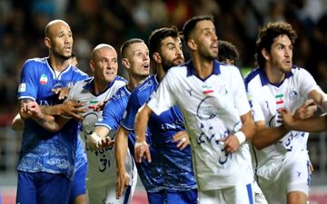بازیکن و هواداران استقلال محروم شدند


