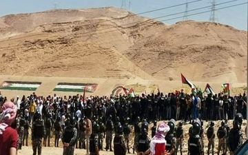 حرکت جوانان اردنی به سمت مرز فلسطین + فیلم