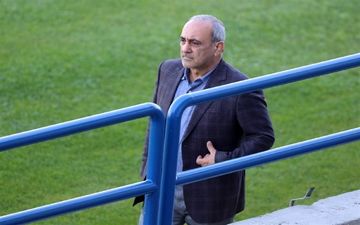 گرشاسبی: هیچ بازیکنی را به زور در پرسپولیس‌ نگه نمی داریم